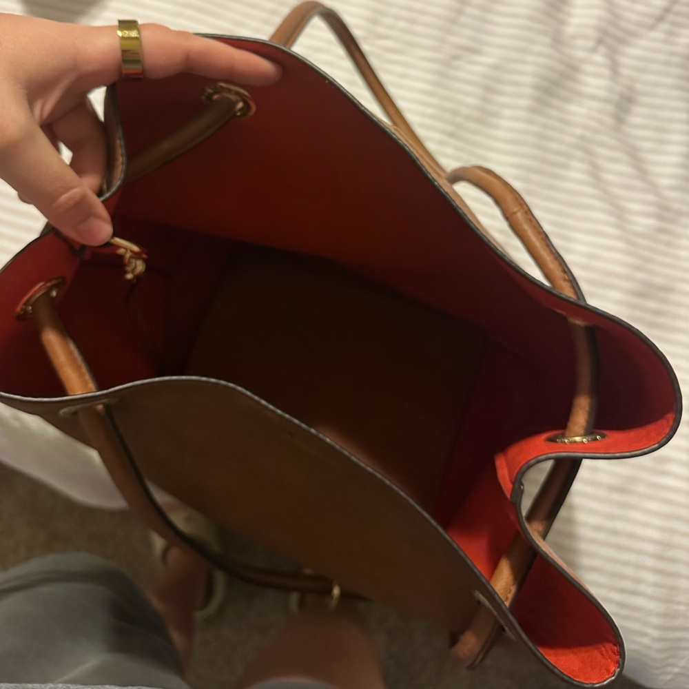 Calvin Klein Tan Tote Bag with Pouch - Picture 2 of 3